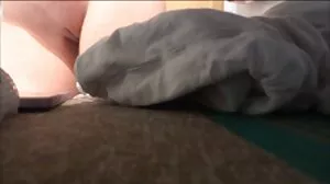 Седейки в скута на porno amatiori Дядо Коледа