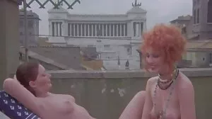 Малката Кейси Калвърт се завръща за още анален секс domashni porno klipove