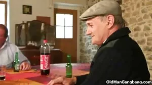 Учителски салон рускини порно